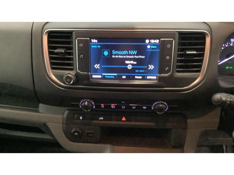 Peugeot Expert 1.5 BlueHDi 1000 Professional Premium Standard Panel Van MWB Euro 6 (s/s) 6dr - U399