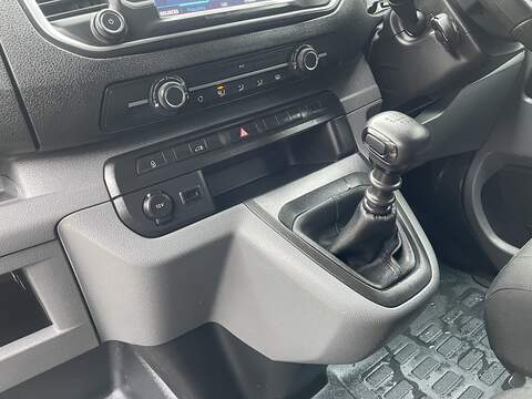 Peugeot Expert 1.5 BlueHDi 1000 Professional Premium Standard Panel Van MWB Euro 6 (s/s) 6dr - U399