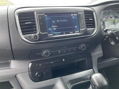 Peugeot Expert 1.5 BlueHDi 1000 Professional Premium Standard Panel Van MWB Euro 6 (s/s) 6dr - U399