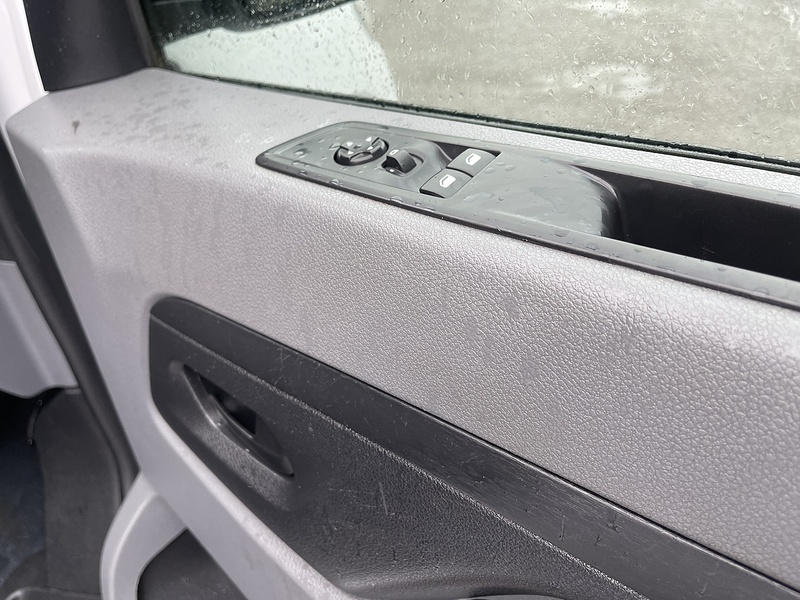 Peugeot Expert 1.5 BlueHDi 1000 Professional Premium Standard Panel Van MWB Euro 6 (s/s) 6dr - U399