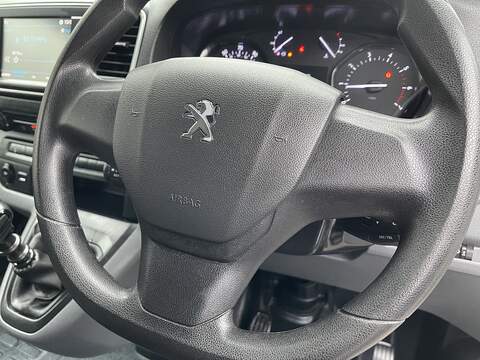 Peugeot Expert 1.5 BlueHDi 1000 Professional Premium Standard Panel Van MWB Euro 6 (s/s) 6dr - U399