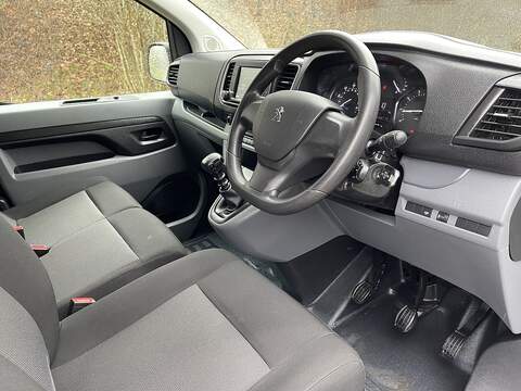 Peugeot Expert 1.5 BlueHDi 1000 Professional Premium Standard Panel Van MWB Euro 6 (s/s) 6dr - U399