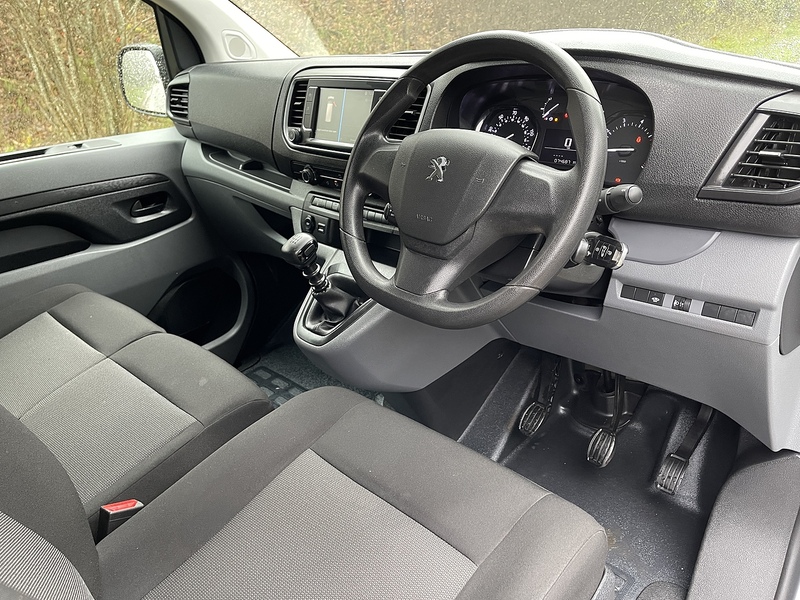 Peugeot Expert 1.5 BlueHDi 1000 Professional Premium Standard Panel Van MWB Euro 6 (s/s) 6dr - U399