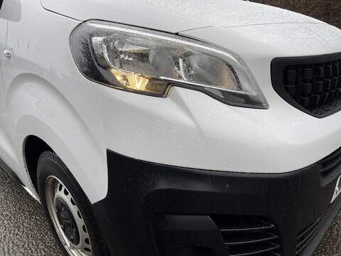 Peugeot Expert 1.5 BlueHDi 1000 Professional Premium Standard Panel Van MWB Euro 6 (s/s) 6dr - U399