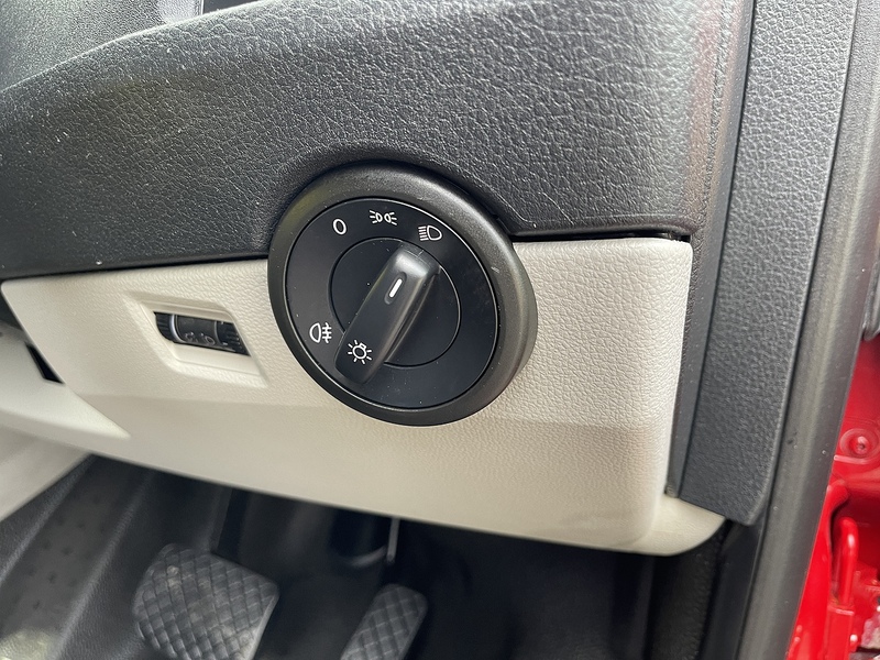 Volkswagen Transporter 2.0 TDI T30 BlueMotion Tech Trendline DSG FWD SWB Euro 6 (s/s) 5dr - U400