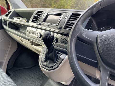 Volkswagen Transporter 2.0 TDI T30 BlueMotion Tech Trendline DSG FWD SWB Euro 6 (s/s) 5dr - U400