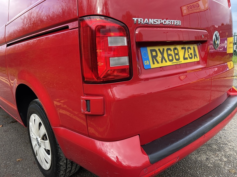 Volkswagen Transporter 2.0 TDI T30 BlueMotion Tech Trendline DSG FWD SWB Euro 6 (s/s) 5dr - U400