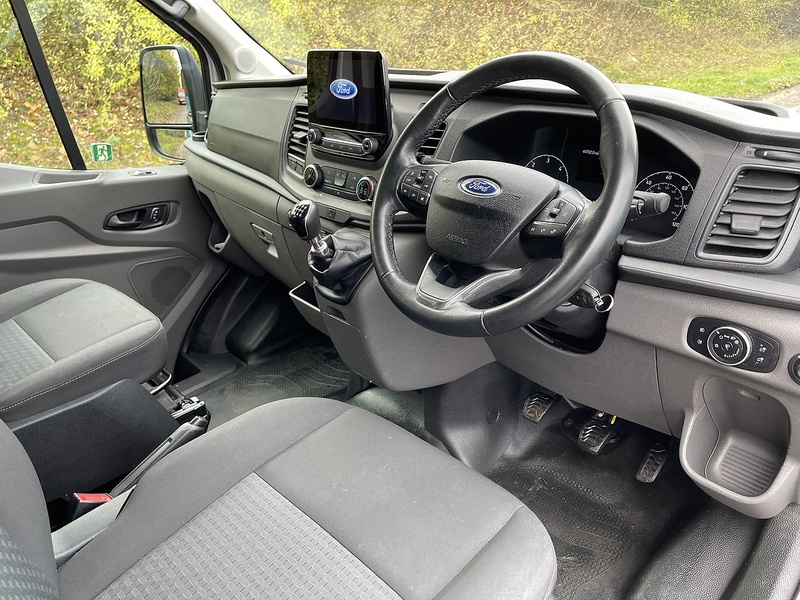 Ford Transit 2.0 460 EcoBlue Leader RWD L4 H3 Euro 6 (s/s) 5dr (17 Seat, DRW) - U401