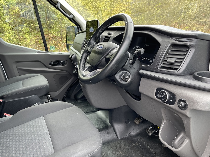 Ford Transit 2.0 460 EcoBlue Leader RWD L4 H3 Euro 6 (s/s) 5dr (17 Seat, DRW) - U401