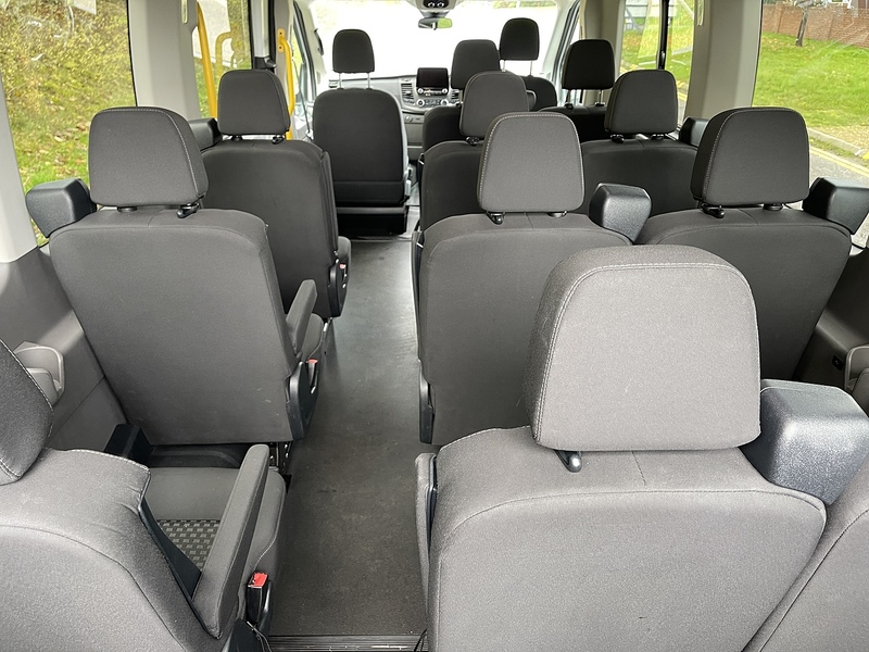 Ford Transit 2.0 460 EcoBlue Leader RWD L4 H3 Euro 6 (s/s) 5dr (17 Seat, DRW) - U401