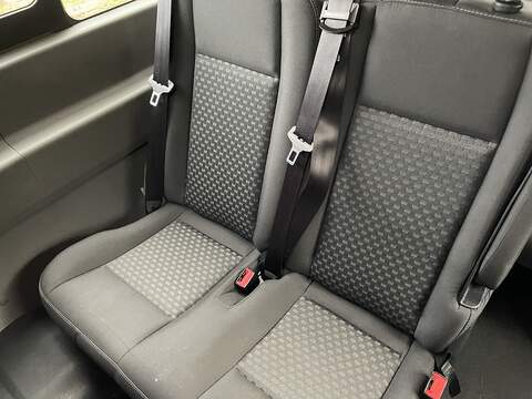 Ford Transit 2.0 460 EcoBlue Leader RWD L4 H3 Euro 6 (s/s) 5dr (17 Seat, DRW) - U401