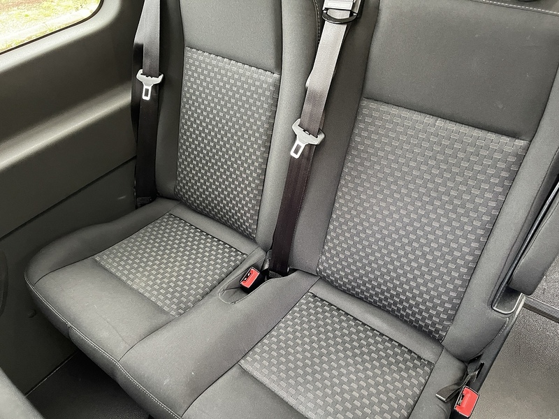 Ford Transit 2.0 460 EcoBlue Leader RWD L4 H3 Euro 6 (s/s) 5dr (17 Seat, DRW) - U401