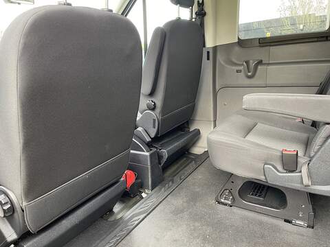 Ford Transit 2.0 460 EcoBlue Leader RWD L4 H3 Euro 6 (s/s) 5dr (17 Seat, DRW) - U401