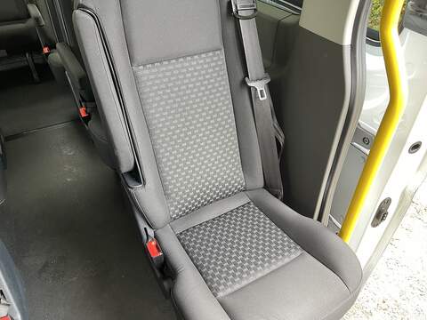 Ford Transit 2.0 460 EcoBlue Leader RWD L4 H3 Euro 6 (s/s) 5dr (17 Seat, DRW) - U401