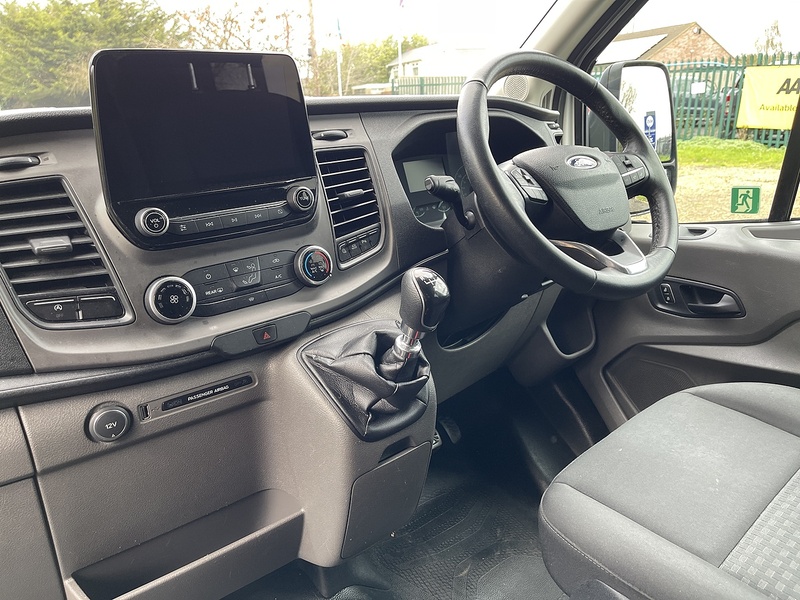 Ford Transit 2.0 460 EcoBlue Leader RWD L4 H3 Euro 6 (s/s) 5dr (17 Seat, DRW) - U401