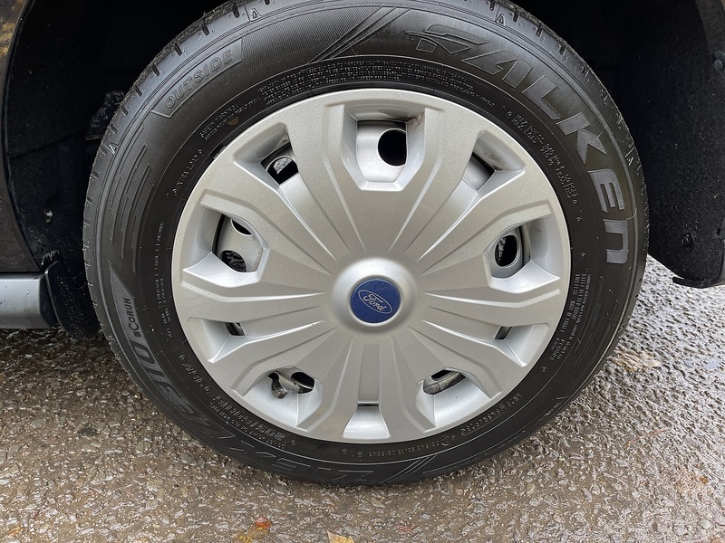 Ford Transit Connect 1.5 240 EcoBlue Limited L2 Euro 6 (s/s) 5dr - U402