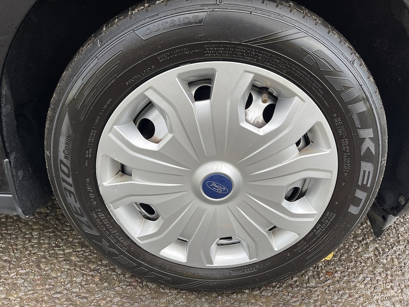 Ford Transit Connect 1.5 240 EcoBlue Limited L2 Euro 6 (s/s) 5dr - U402