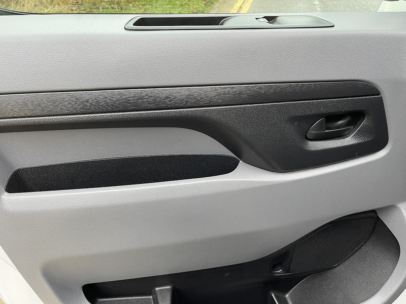 Citroen Dispatch 1.5 BlueHDi 1000 Enterprise Pro M FWD 2 Euro 6 (s/s) 6dr - U404