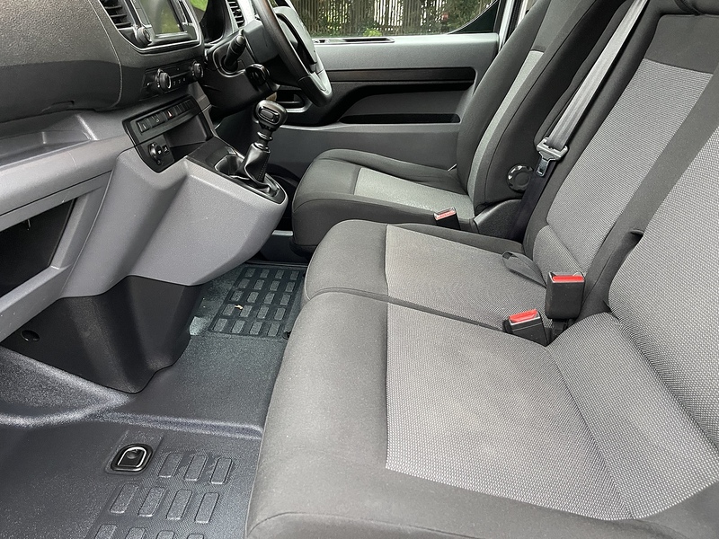 Citroen Dispatch 1.5 BlueHDi 1000 Enterprise Pro M FWD 2 Euro 6 (s/s) 6dr - U404