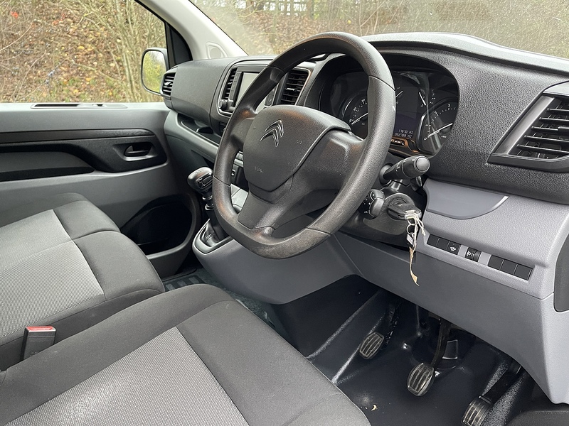 Citroen Dispatch 1.5 BlueHDi 1000 Enterprise Pro M FWD 2 Euro 6 (s/s) 6dr - U404