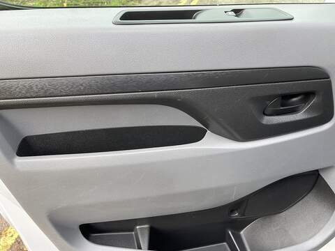 Vauxhall Vivaro 1.5 Turbo D 2900 Dynamic L2 H1 Euro 6 (s/s) 6dr - U405