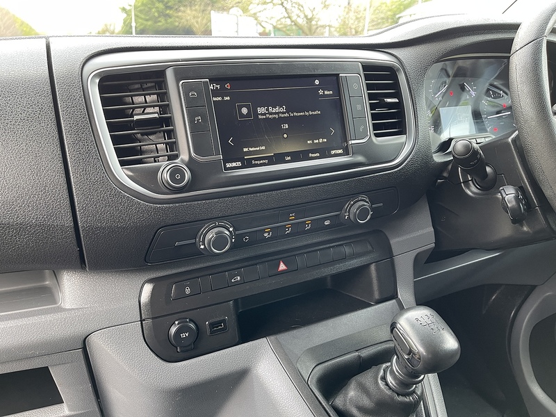 Vauxhall Vivaro 1.5 Turbo D 2900 Dynamic L2 H1 Euro 6 (s/s) 6dr - U405