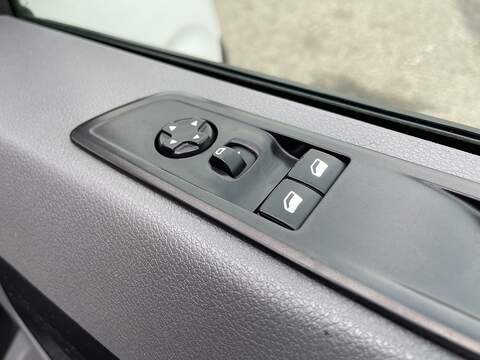 Vauxhall Vivaro 1.5 Turbo D 2900 Dynamic L2 H1 Euro 6 (s/s) 6dr - U405