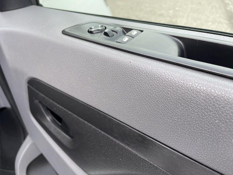 Vauxhall Vivaro 1.5 Turbo D 2900 Dynamic L2 H1 Euro 6 (s/s) 6dr - U405