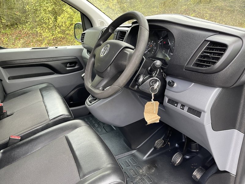 Vauxhall Vivaro 1.5 Turbo D 2900 Dynamic L2 H1 Euro 6 (s/s) 6dr - U405