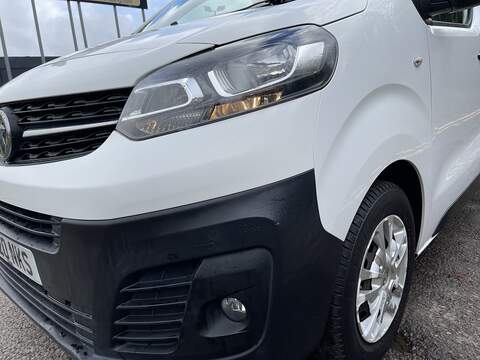Vauxhall Vivaro 1.5 Turbo D 2900 Dynamic L2 H1 Euro 6 (s/s) 6dr - U405