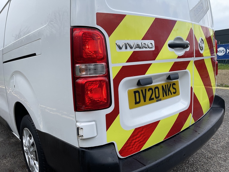 Vauxhall Vivaro 1.5 Turbo D 2900 Dynamic L2 H1 Euro 6 (s/s) 6dr - U405