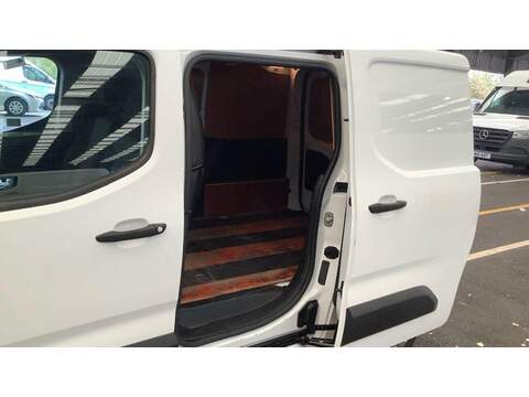 Peugeot Partner 1.5 BlueHDi 1000 Professional Standard Panel Van SWB Euro 6 (s/s) 5dr - U406