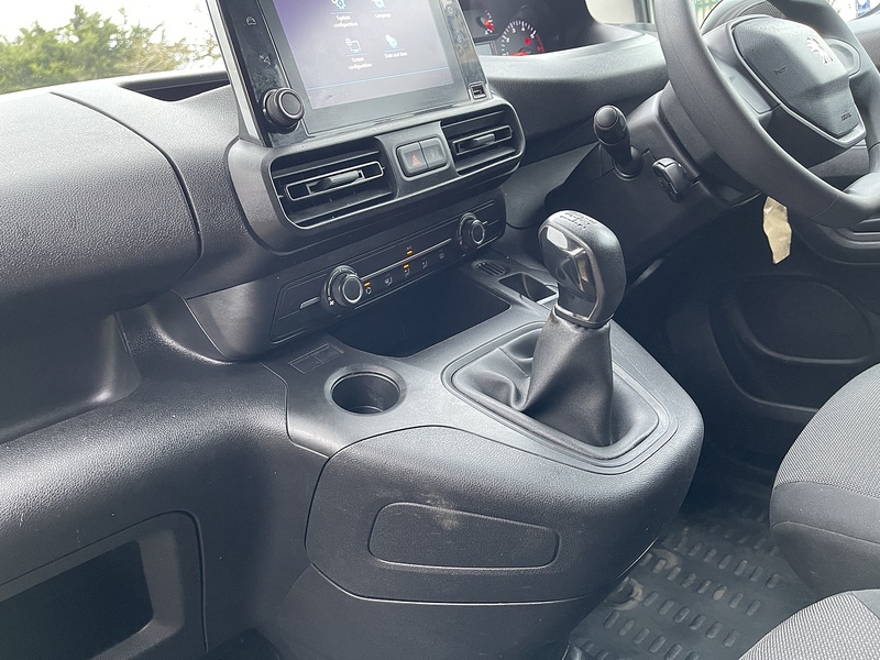 Peugeot Partner 1.5 BlueHDi 1000 Professional Standard Panel Van SWB Euro 6 (s/s) 5dr - U406