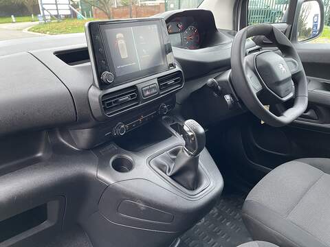 Peugeot Partner 1.5 BlueHDi 1000 Professional Standard Panel Van SWB Euro 6 (s/s) 5dr - U406