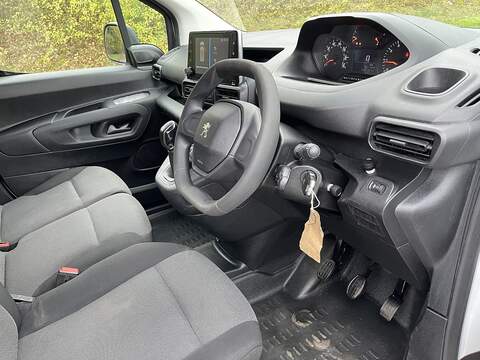 Peugeot Partner 1.5 BlueHDi 1000 Professional Standard Panel Van SWB Euro 6 (s/s) 5dr - U406
