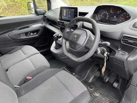 Peugeot Partner 1.5 BlueHDi 1000 Professional Standard Panel Van SWB Euro 6 (s/s) 5dr - U406