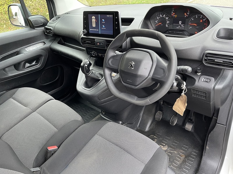 Peugeot Partner 1.5 BlueHDi 1000 Professional Standard Panel Van SWB Euro 6 (s/s) 5dr - U406