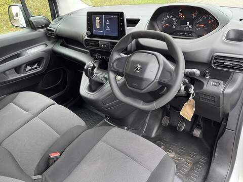 Peugeot Partner 1.5 BlueHDi 1000 Professional Standard Panel Van SWB Euro 6 (s/s) 5dr - U406