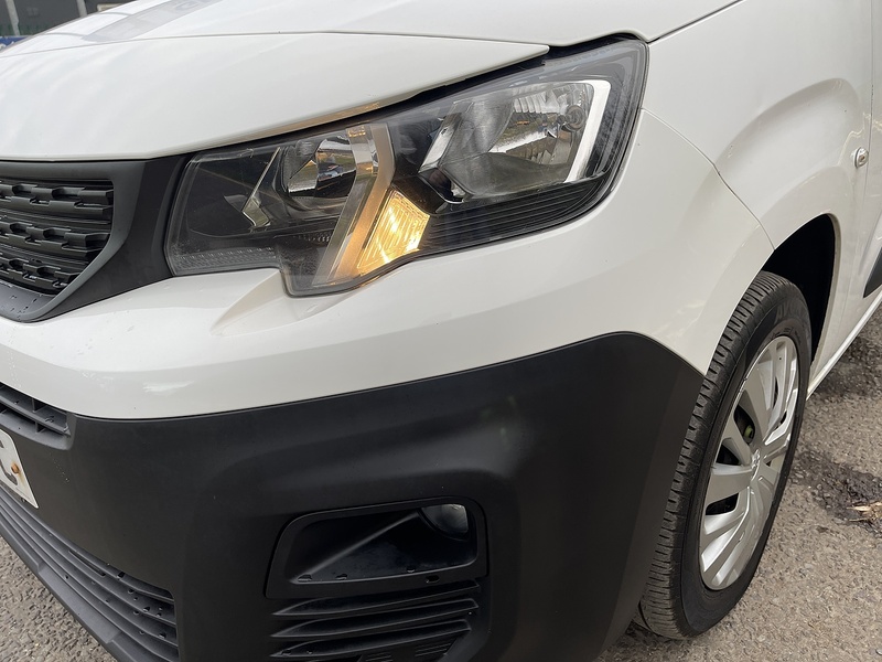 Peugeot Partner 1.5 BlueHDi 1000 Professional Standard Panel Van SWB Euro 6 (s/s) 5dr - U406