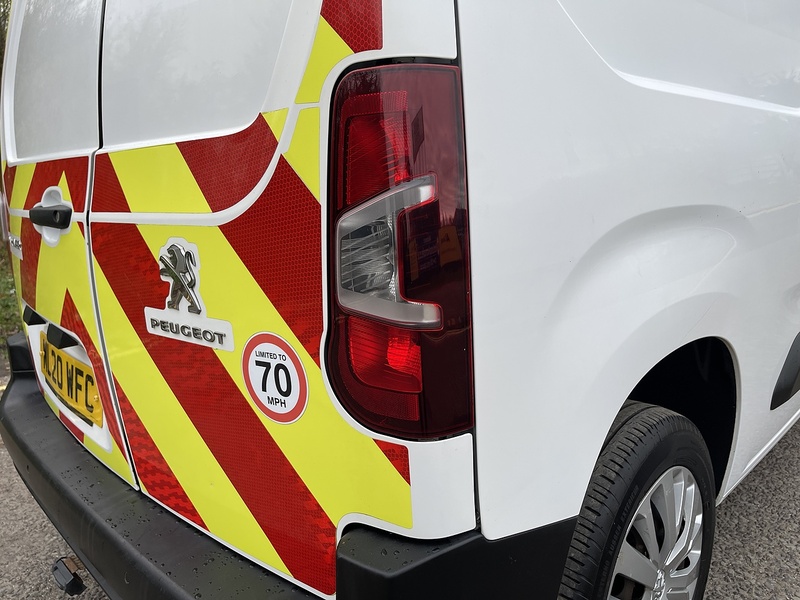 Peugeot Partner 1.5 BlueHDi 1000 Professional Standard Panel Van SWB Euro 6 (s/s) 5dr - U406