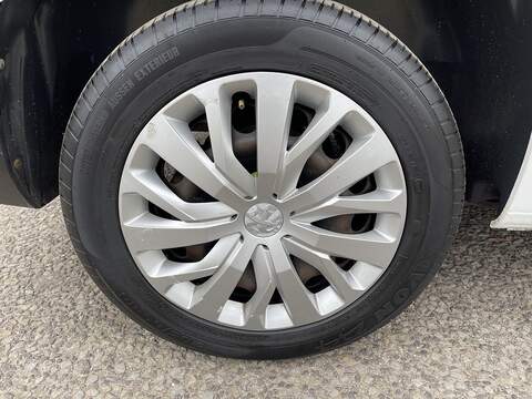 Peugeot Partner 1.5 BlueHDi 1000 Professional Standard Panel Van SWB Euro 6 (s/s) 5dr - U406