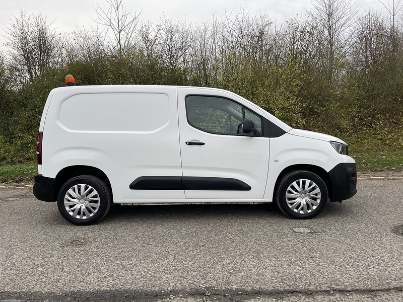 Peugeot Partner 1.5 BlueHDi 1000 Professional Standard Panel Van SWB Euro 6 (s/s) 5dr - U406
