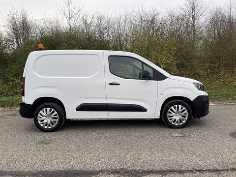Peugeot Partner 1.5 BlueHDi 1000 Professional Standard Panel Van SWB Euro 6 (s/s) 5dr - U406