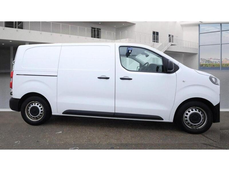 Peugeot Expert 1.5 BlueHDi 1000 Professional Premium Standard Panel Van MWB Euro 6 (s/s) 6dr - U408