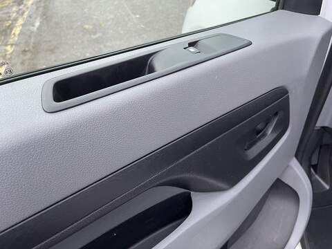 Peugeot Expert 1.5 BlueHDi 1000 Professional Premium Standard Panel Van MWB Euro 6 (s/s) 6dr - U408