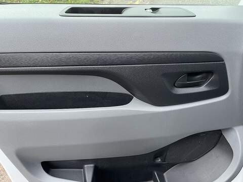 Peugeot Expert 1.5 BlueHDi 1000 Professional Premium Standard Panel Van MWB Euro 6 (s/s) 6dr - U408