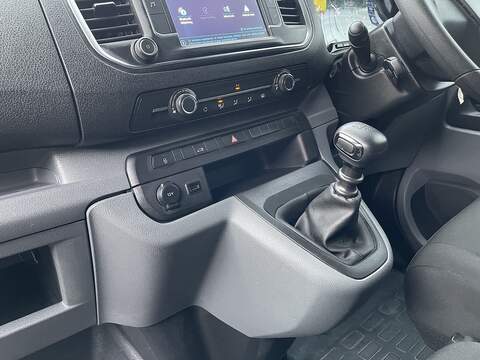 Peugeot Expert 1.5 BlueHDi 1000 Professional Premium Standard Panel Van MWB Euro 6 (s/s) 6dr - U408