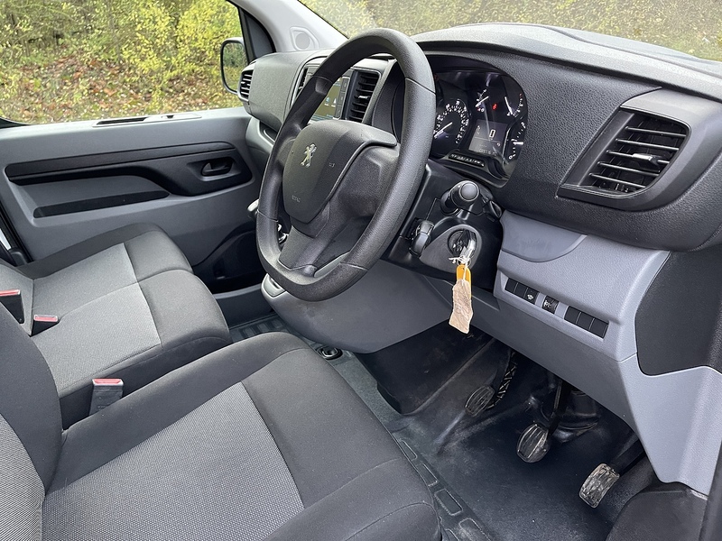 Peugeot Expert 1.5 BlueHDi 1000 Professional Premium Standard Panel Van MWB Euro 6 (s/s) 6dr - U408