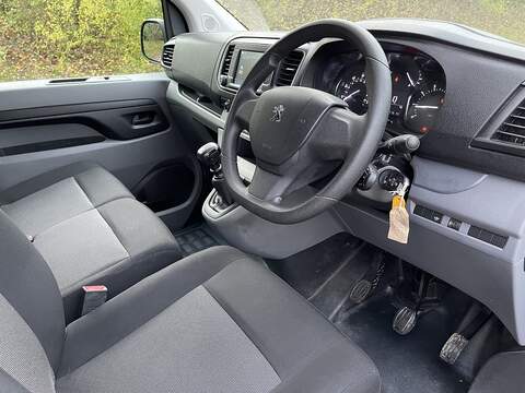 Peugeot Expert 1.5 BlueHDi 1000 Professional Premium Standard Panel Van MWB Euro 6 (s/s) 6dr - U408