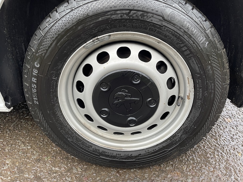 Peugeot Expert 1.5 BlueHDi 1000 Professional Premium Standard Panel Van MWB Euro 6 (s/s) 6dr - U408